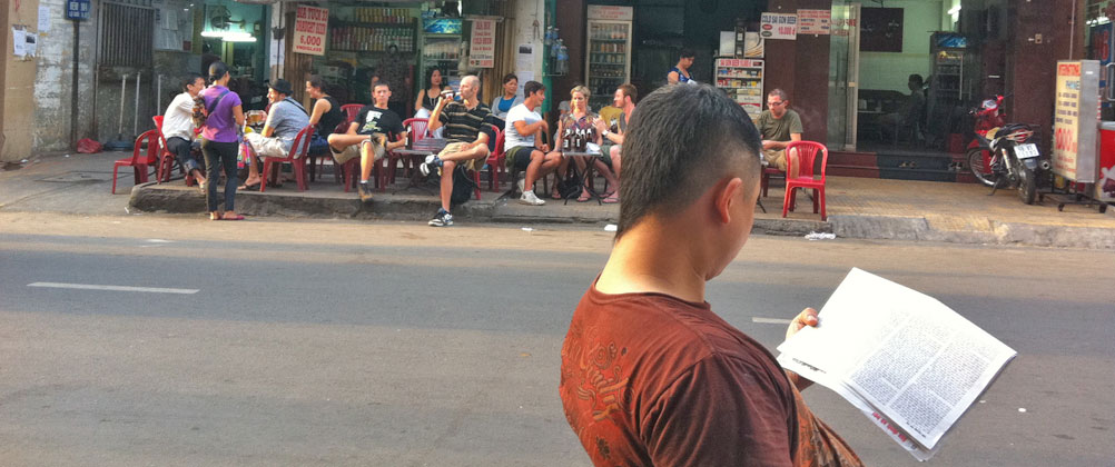 Vietnam: Waiting for happy hour, Saigon