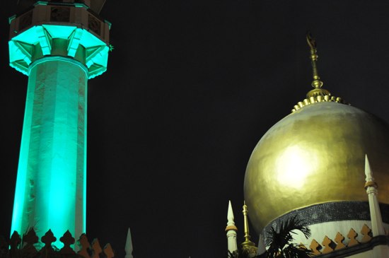 Sultan Mosque after dark.